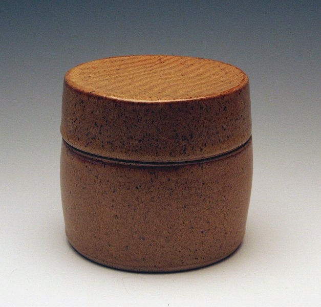 0106a 5-inch Gold Stoneware Jar.JPG